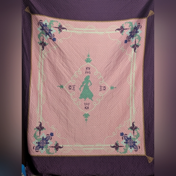 Disney Princess Handmade Quilt 86×64 inVintage Character Bedding Soft Cotto